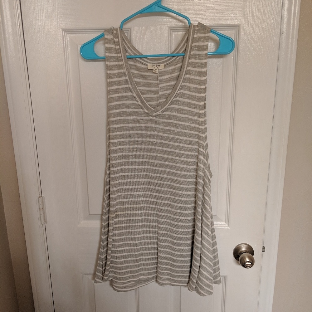 Gray tank top